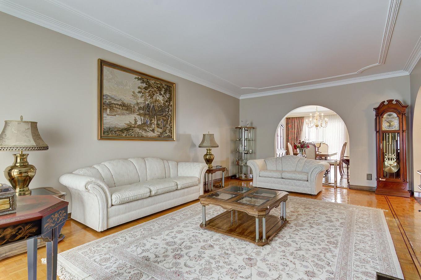Salon - 12040 Rue Jasmin, Montréal (Ahuntsic-Cartierville), QC - Indoor Photo Showing Living Room
