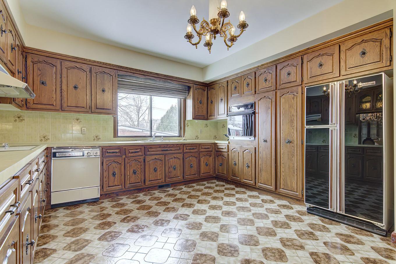 Cuisine - 12040 Rue Jasmin, Montréal (Ahuntsic-Cartierville), QC - Indoor Photo Showing Kitchen