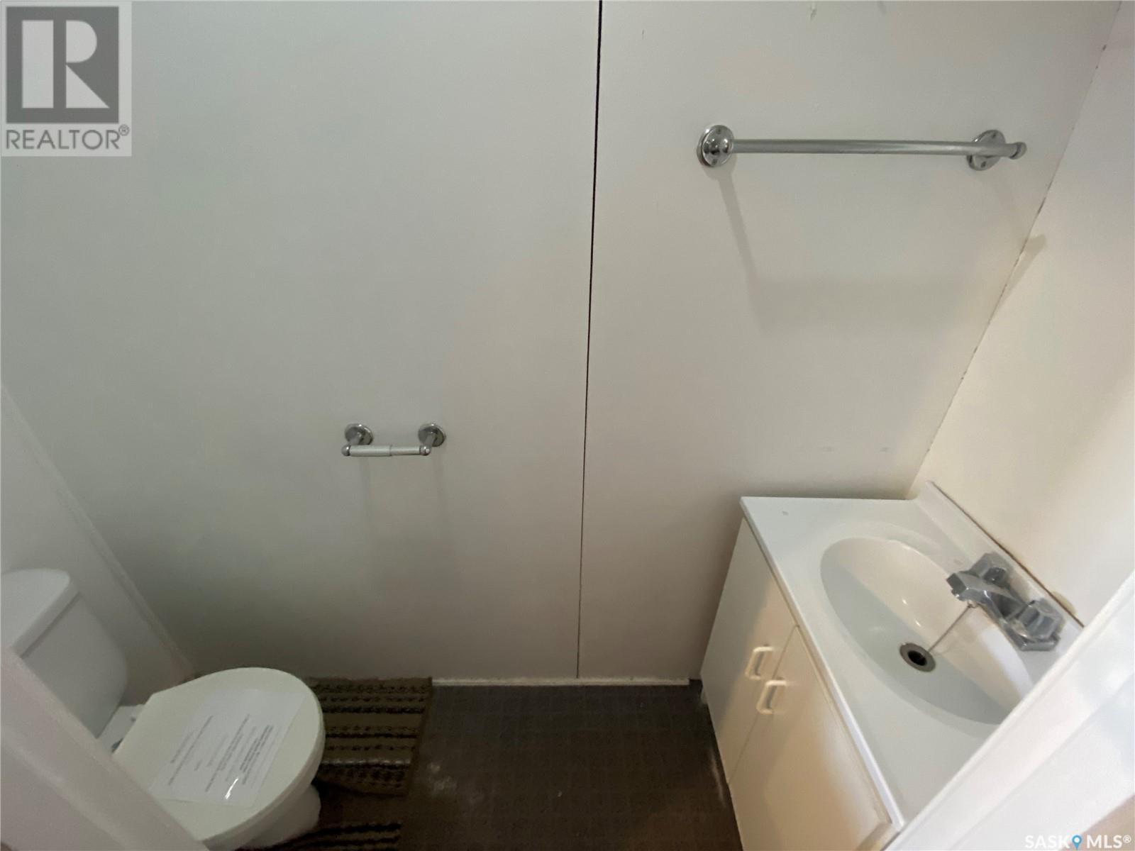 113 1St Avenue W, Kindersley, SK