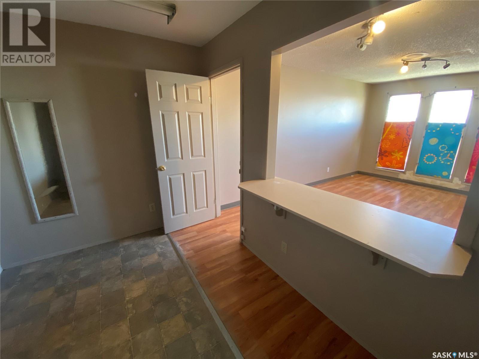 113 1St Avenue W, Kindersley, SK