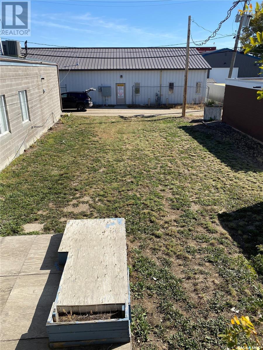 113 1St Avenue W, Kindersley, SK