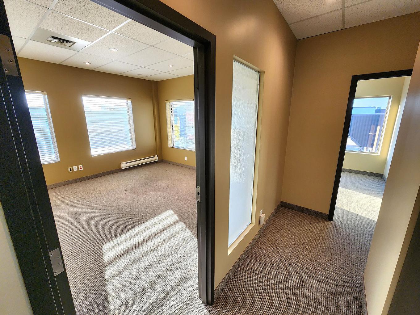 Interior - 201-4707 Boul. Des Laurentides, Laval (Vimont), QC - Indoor Photo Showing Other Room