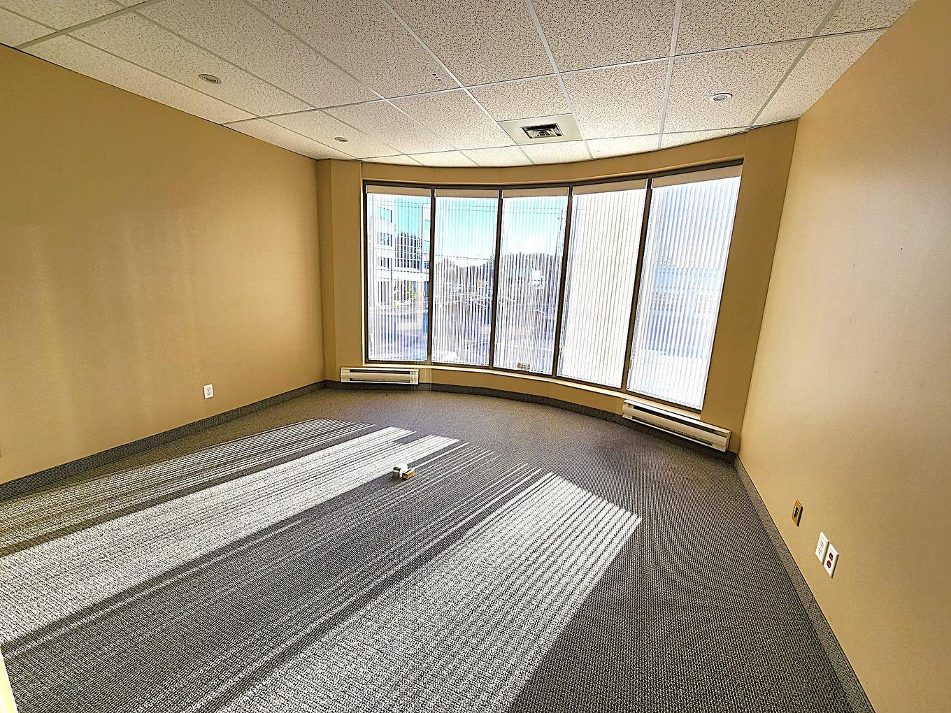 Conference room - 201-4707 Boul. Des Laurentides, Laval (Vimont), QC - Indoor Photo Showing Other Room