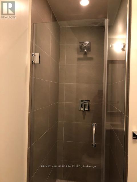 1909 - 9 Bogert Avenue, Toronto, ON - Indoor Photo Showing Bathroom