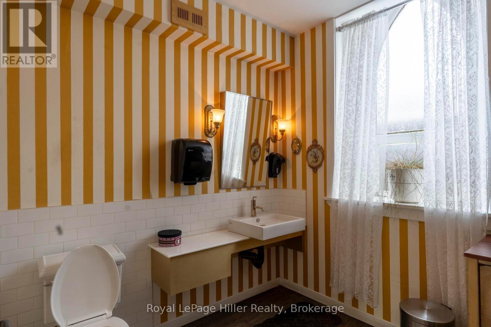 95 Waterloo St Street, Stratford, ON