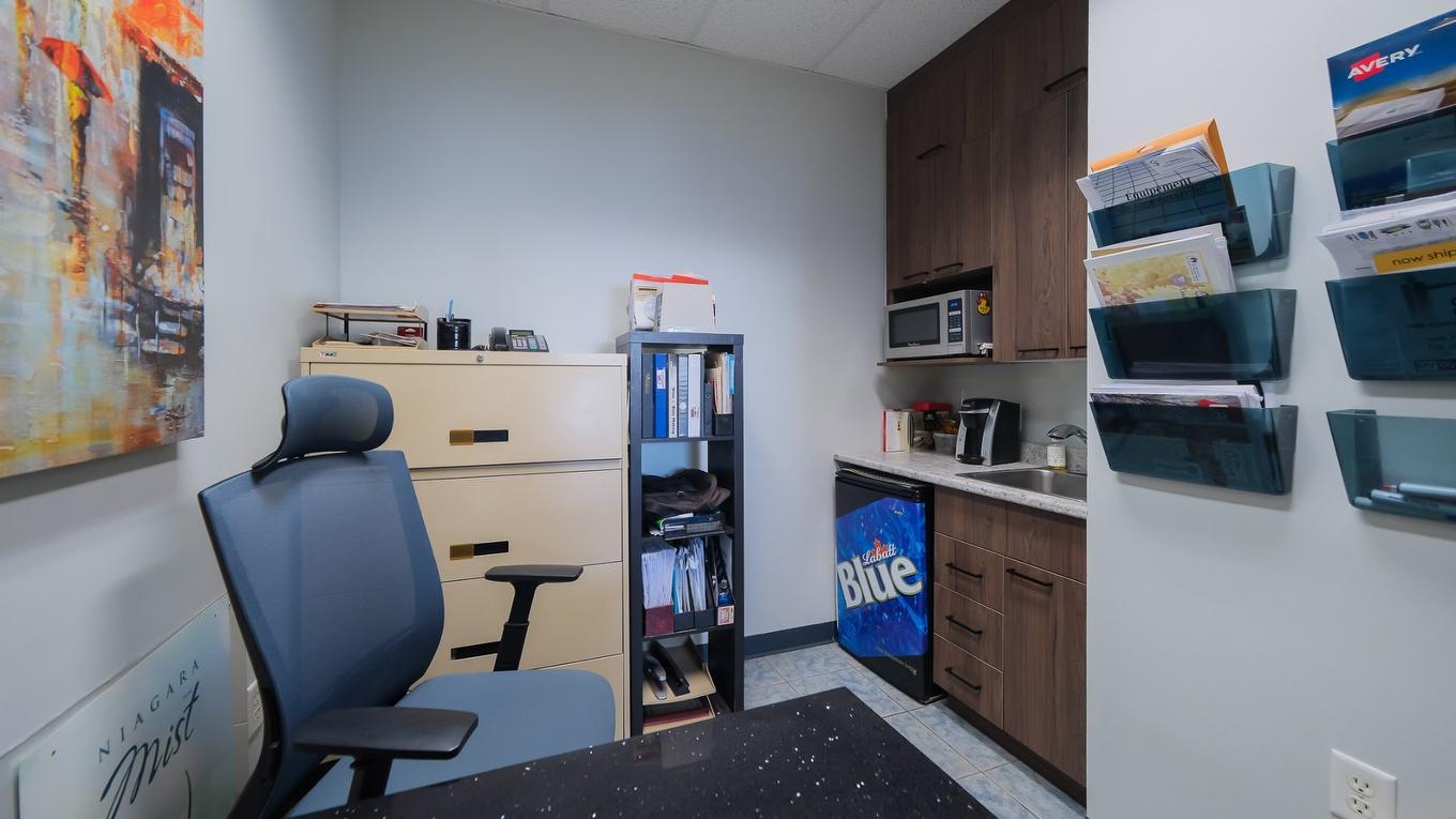 Bureau - 423 Boul. Des Laurentides, Saint-Jérôme, QC - Indoor Photo Showing Other Room