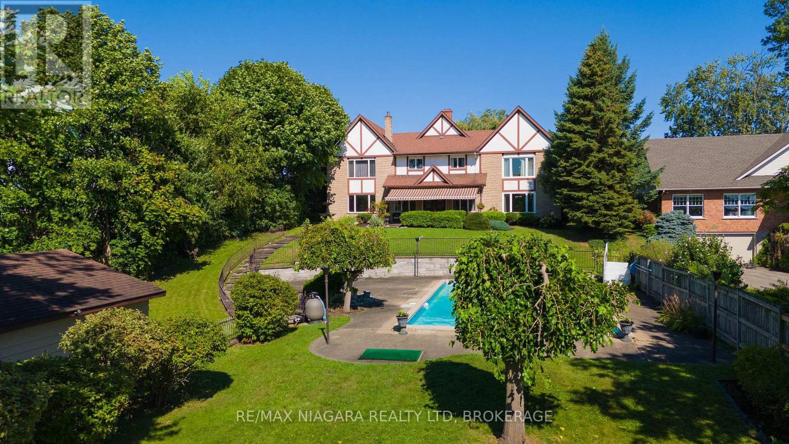 140 Lakeshore Road, Fort Erie (Lakeshore), ON - Outdoor