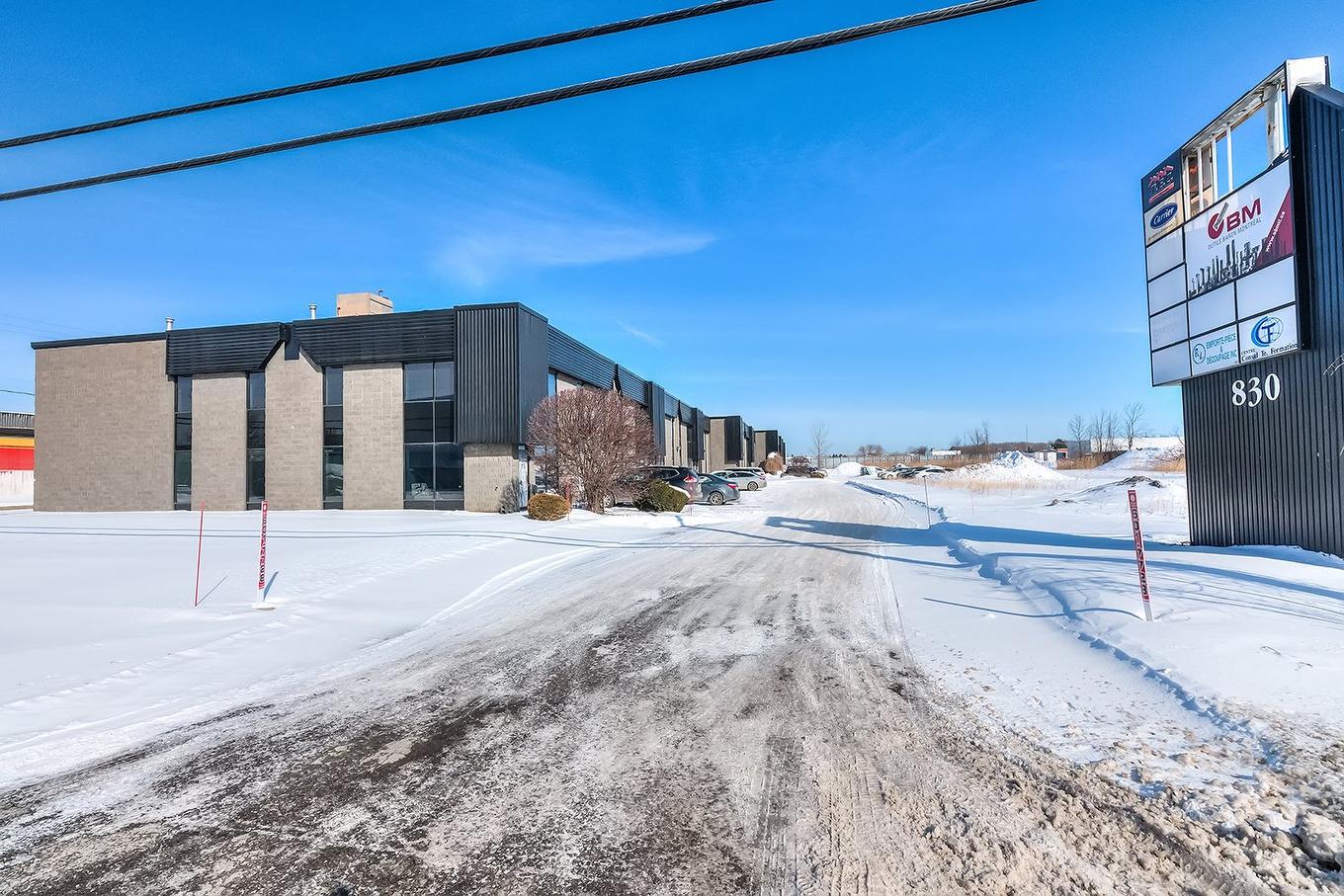 Exterior - 418-830 Boul. Ford, Châteauguay, QC