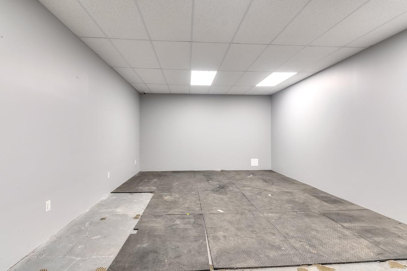 Office - 424-830 Boul. Ford, Châteauguay, QC