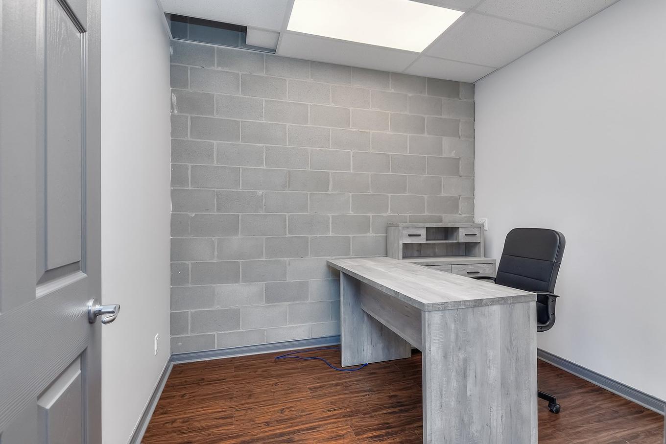 Office - 424-830 Boul. Ford, Châteauguay, QC