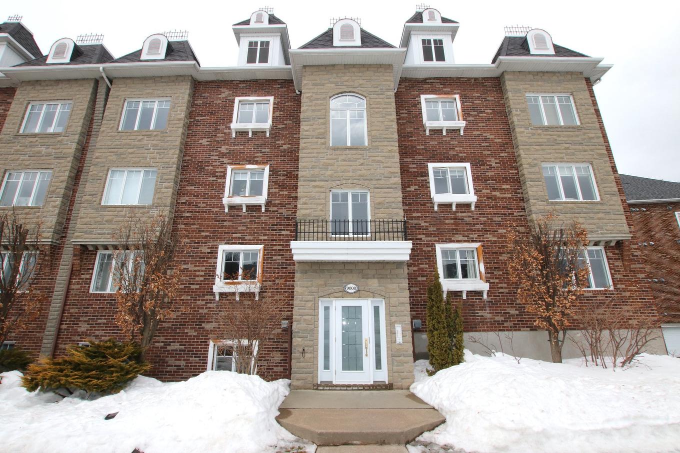 Frontage - 3-9000 Rue Des Roselieres, Brossard, QC - Outdoor With Facade