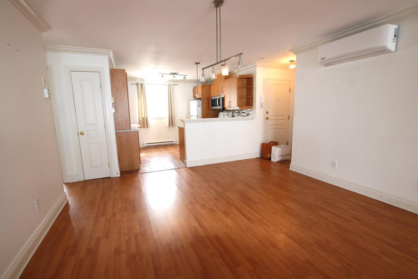 Dining room - 3-9000 Rue Des Roselieres, Brossard, QC - Indoor