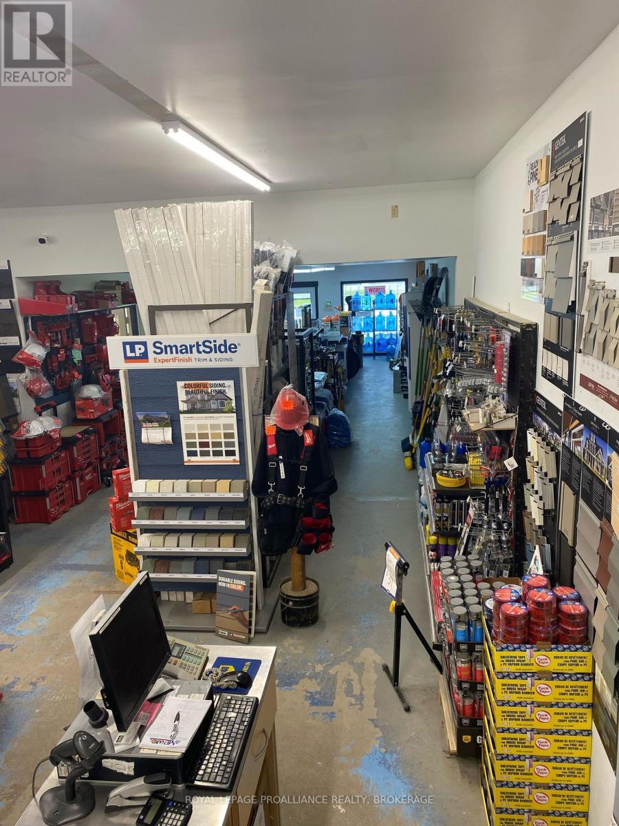 7719 Highway 42, Rideau Lakes, ON