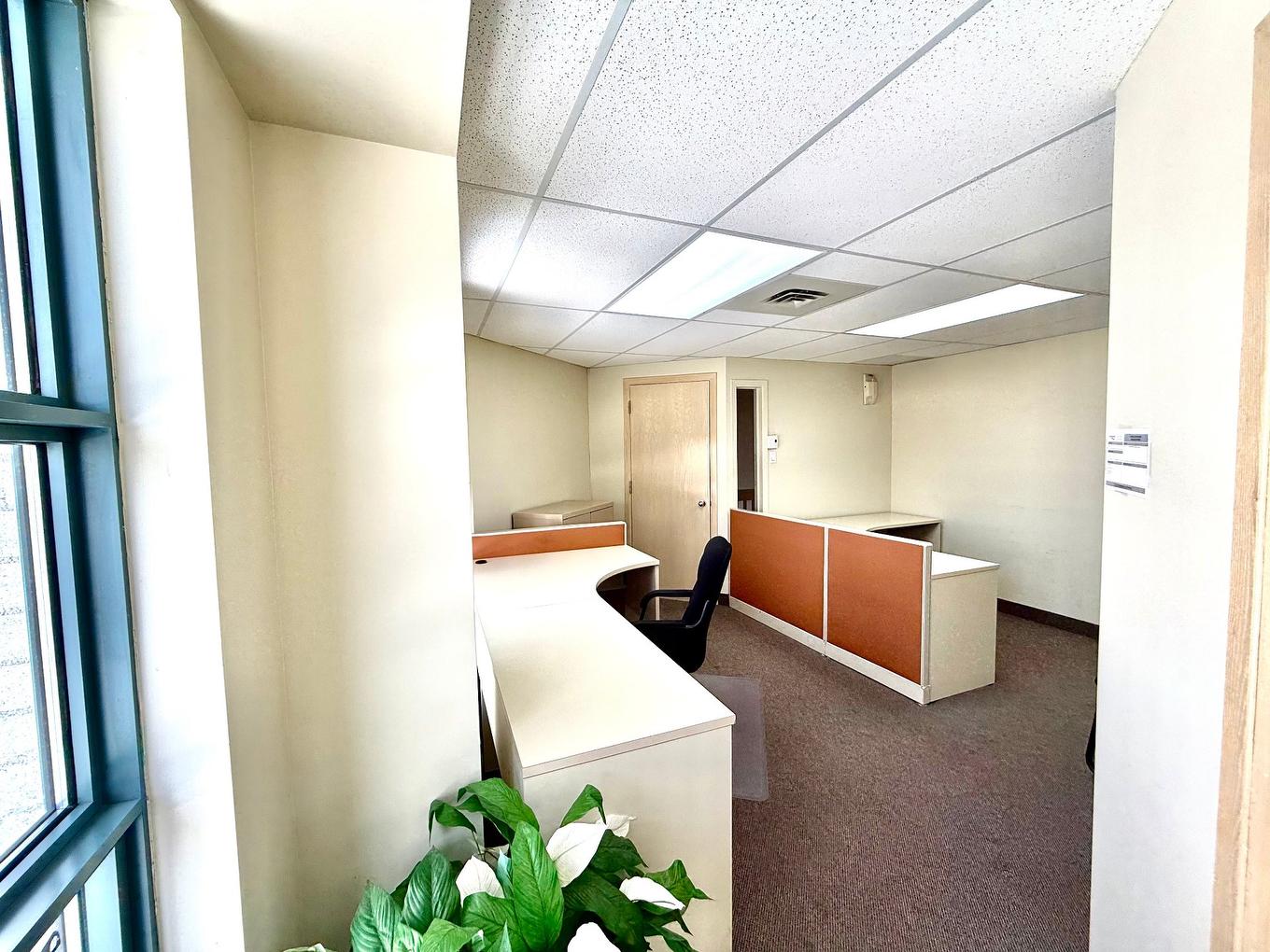 Office - 4755 Mtée St-Hubert, Longueuil (Saint-Hubert), QC - Indoor Photo Showing Other Room