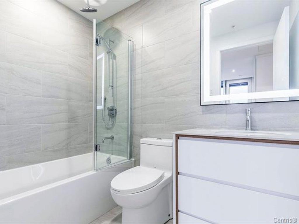 Bathroom - 1710-1020 Rue De La Montagne, Montréal (Ville-Marie), QC - Indoor Photo Showing Bathroom