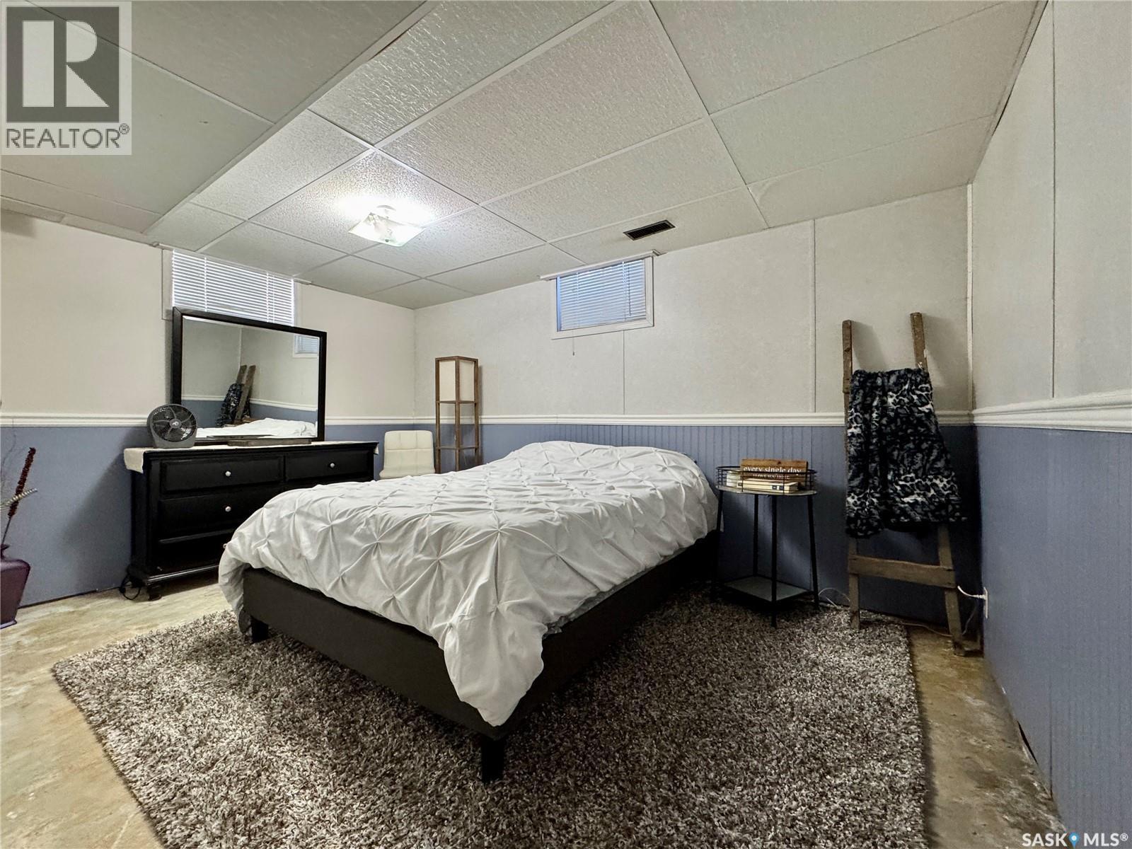 304 March Avenue E, Langenburg, SK - Indoor Photo Showing Bedroom