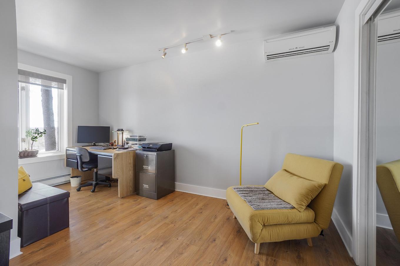 Chambre à coucher - 11505 Ch. De La Rivière-Du-Nord, Mirabel, QC - Indoor Photo Showing Office