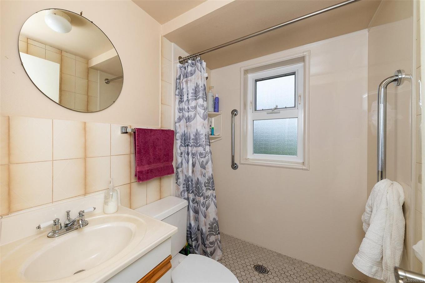 2839 Ortona Rd, Duncan, BC