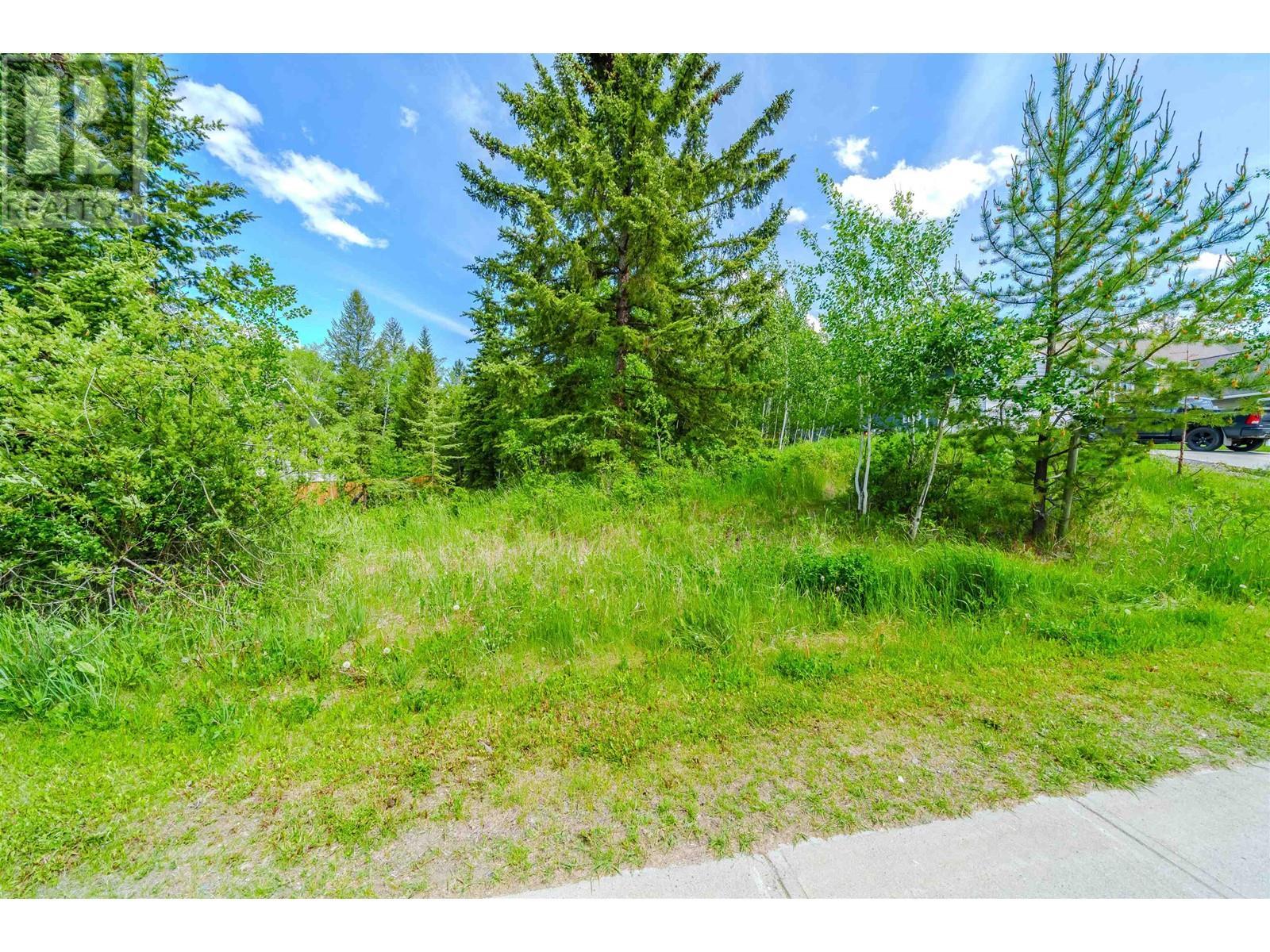 935 Fraser Avenue, 100 Mile House, BC