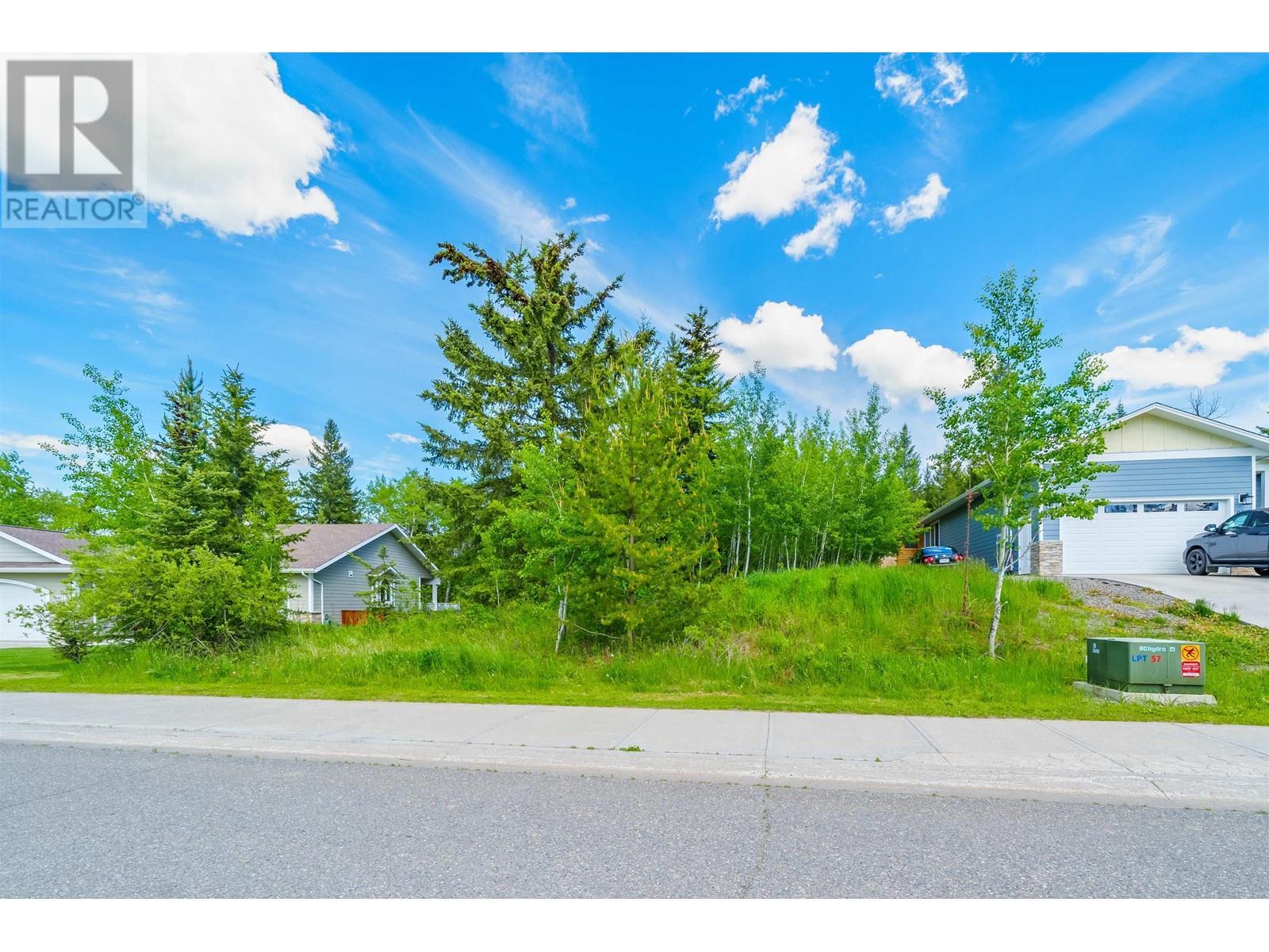 935 Fraser Avenue, 100 Mile House, BC