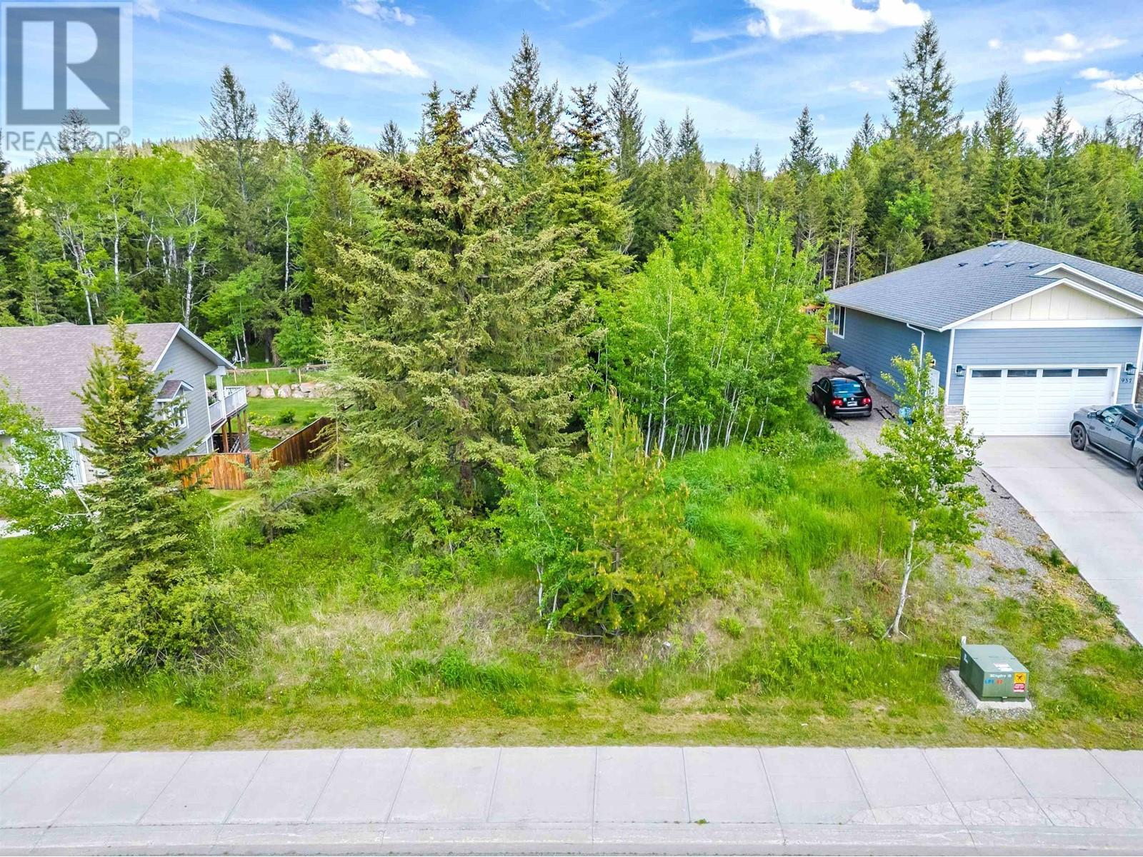 935 Fraser Avenue, 100 Mile House, BC