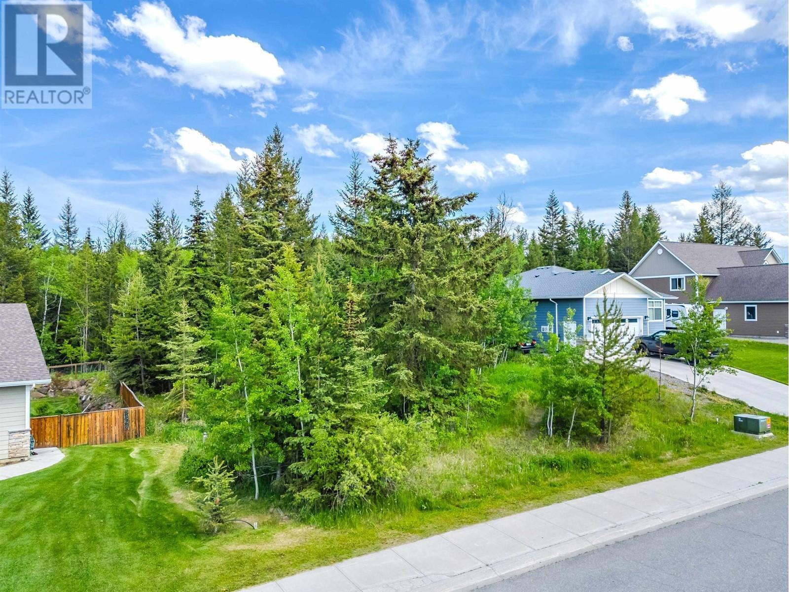 935 Fraser Avenue, 100 Mile House, BC