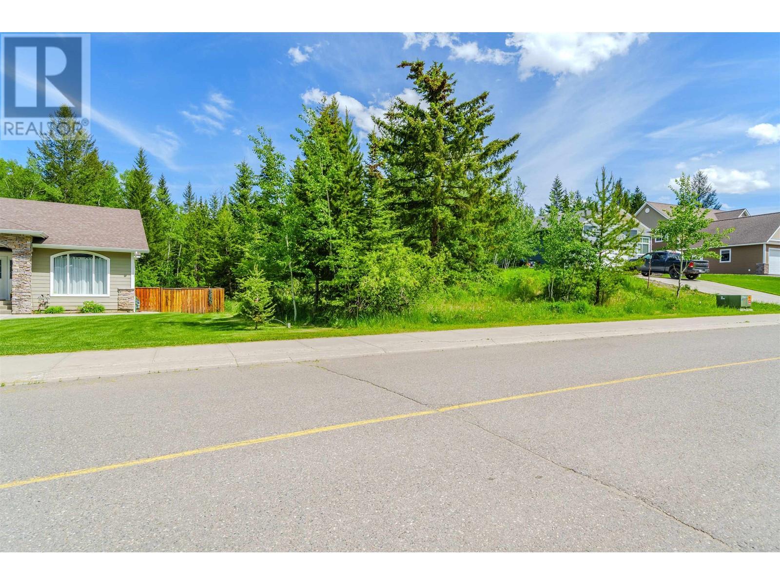 935 Fraser Avenue, 100 Mile House, BC