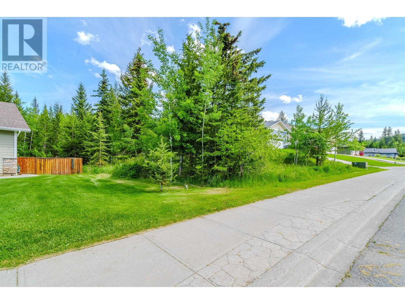 935 Fraser Avenue, 100 Mile House, BC