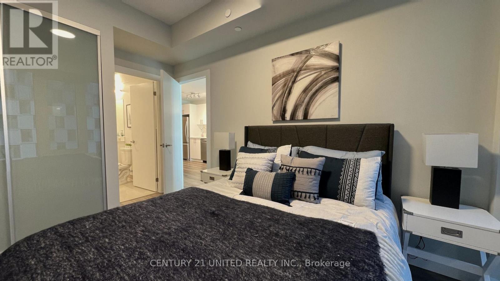 821 - 80 Bond Street E, Oshawa (Central), ON