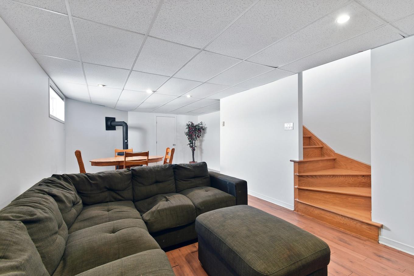 Salle familiale - 1224 Rue Christophe-Colomb, Repentigny (Repentigny), QC - Indoor