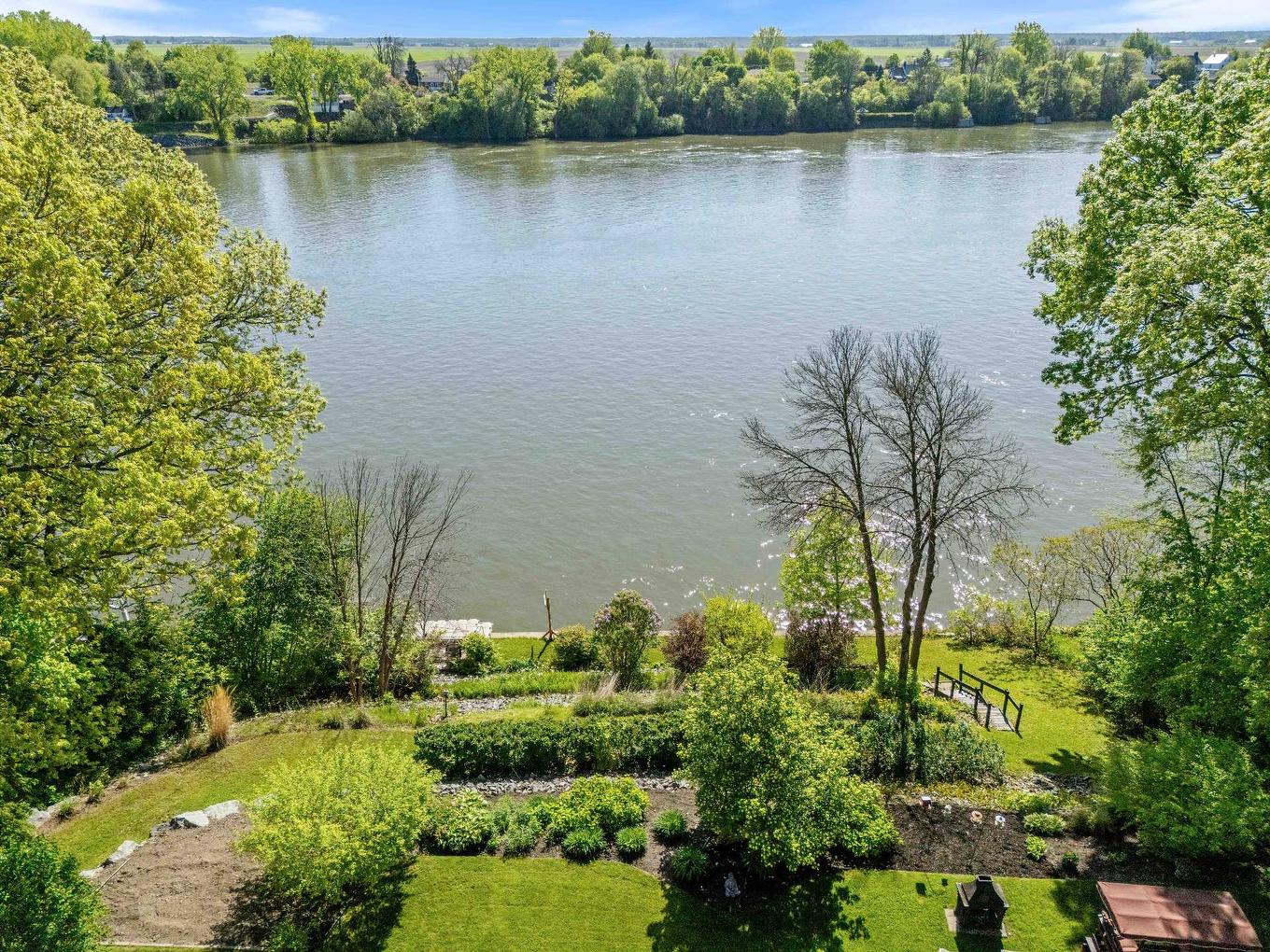 Aerial photo - 1435 Rue St-Jean-Baptiste, Saint-Roch-De-Richelieu, QC - Outdoor With Body Of Water With View