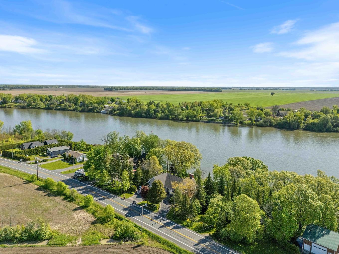 Aerial photo - 1435 Rue St-Jean-Baptiste, Saint-Roch-De-Richelieu, QC - Outdoor With Body Of Water With View