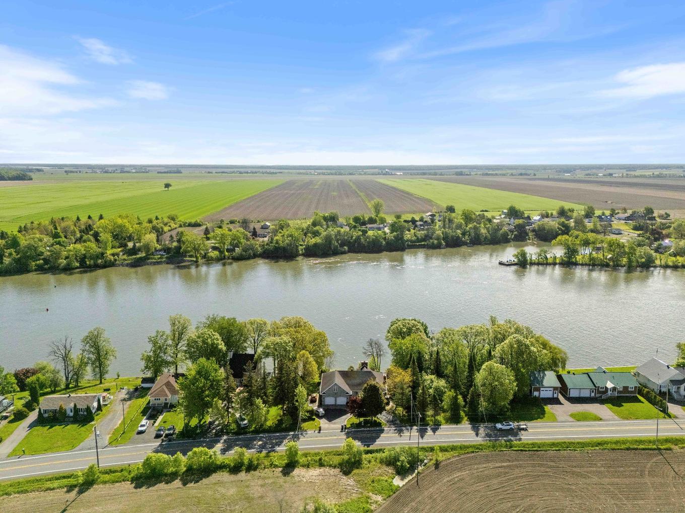 Aerial photo - 1435 Rue St-Jean-Baptiste, Saint-Roch-De-Richelieu, QC - Outdoor With Body Of Water With View