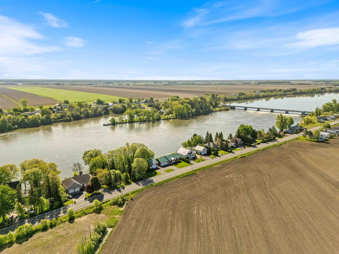 Aerial photo - 1435 Rue St-Jean-Baptiste, Saint-Roch-De-Richelieu, QC - Outdoor With Body Of Water With View