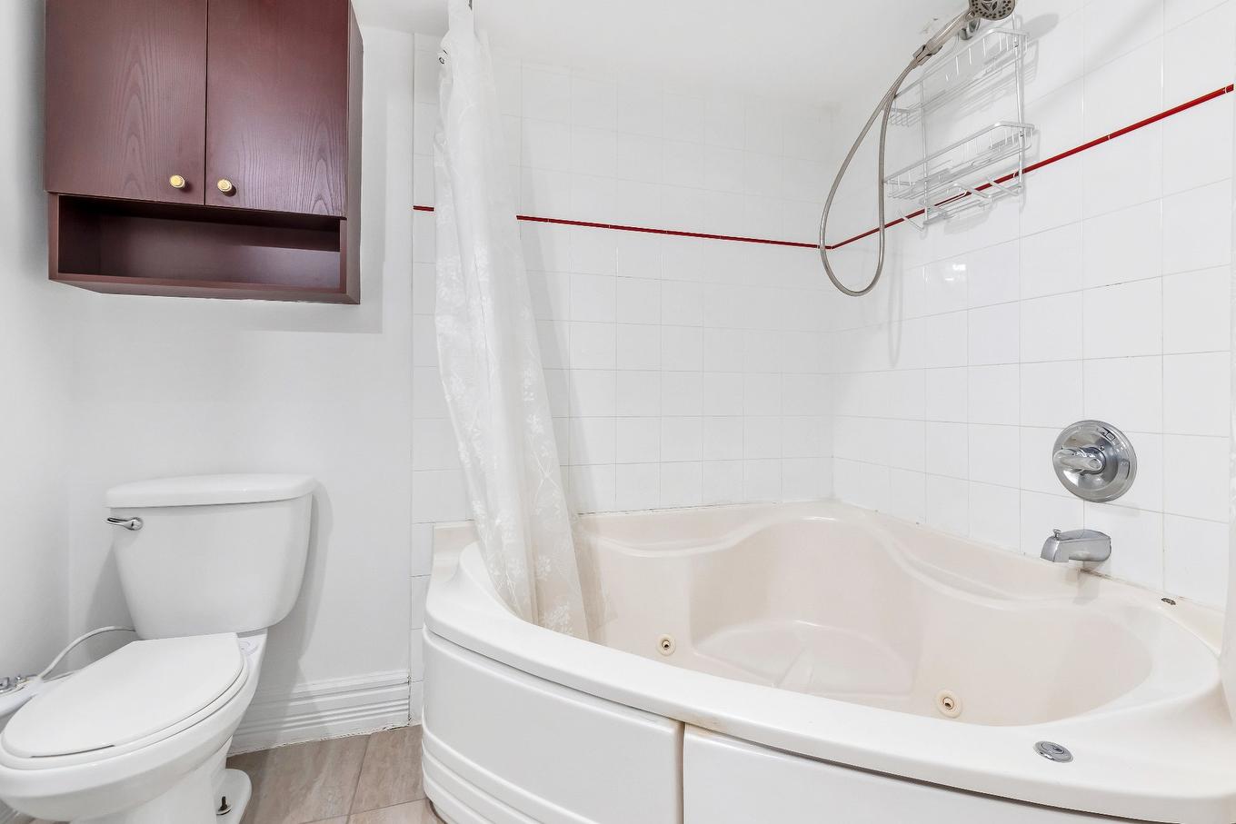 Bathroom - 103-16729 Boul. De Pierrefonds, Montréal (Pierrefonds-Roxboro), QC - Indoor Photo Showing Bathroom