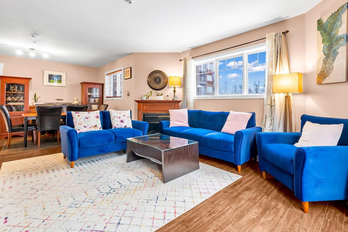 Living room - 103-16729 Boul. De Pierrefonds, Montréal (Pierrefonds-Roxboro), QC - Indoor Photo Showing Living Room With Fireplace