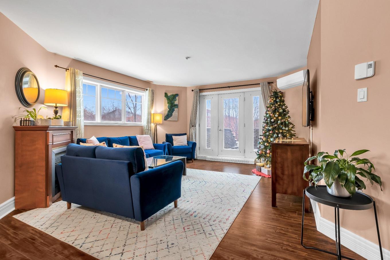 Living room - 103-16729 Boul. De Pierrefonds, Montréal (Pierrefonds-Roxboro), QC - Indoor Photo Showing Living Room