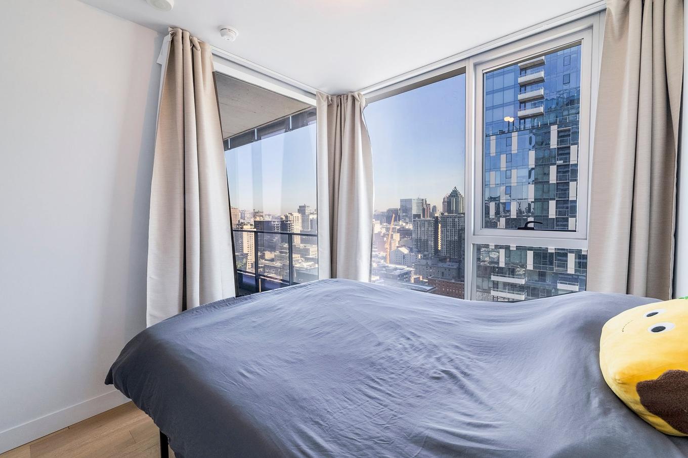 Bedroom - 2501-1500 Boul. René-Lévesque O., Montréal (Ville-Marie), QC - Indoor Photo Showing Bedroom