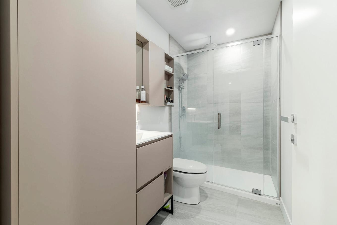 Bathroom - 2501-1500 Boul. René-Lévesque O., Montréal (Ville-Marie), QC - Indoor Photo Showing Bathroom