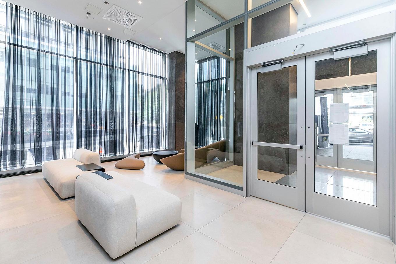 Hall - 2501-1500 Boul. René-Lévesque O., Montréal (Ville-Marie), QC - Indoor Photo Showing Other Room