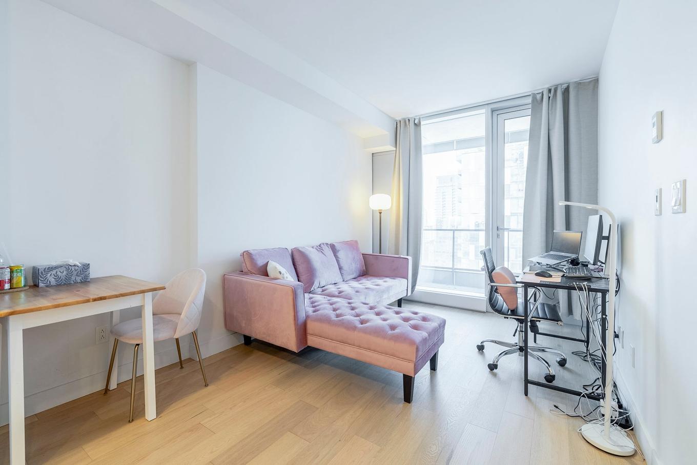 Living room - 2501-1500 Boul. René-Lévesque O., Montréal (Ville-Marie), QC - Indoor Photo Showing Other Room