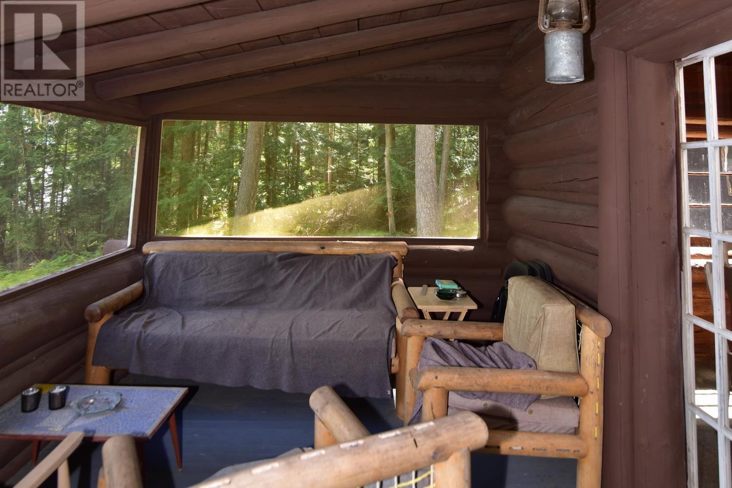 Dl 2744 Mahood Lake Road, 100 Mile House, BC - Photo Showing Other Room