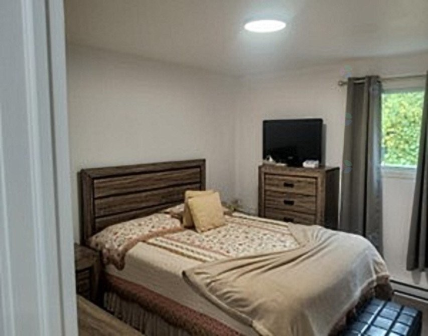 Chambre à coucher principale - 712 4E Rue, Murdochville, QC - Indoor Photo Showing Bedroom