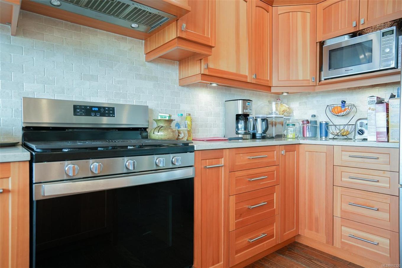 300 Main St, Tofino, BC