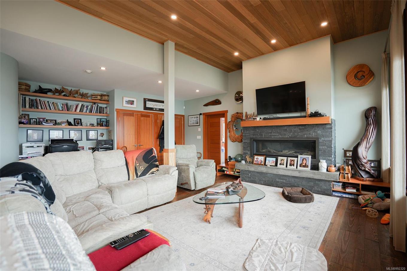 300 Main St, Tofino, BC