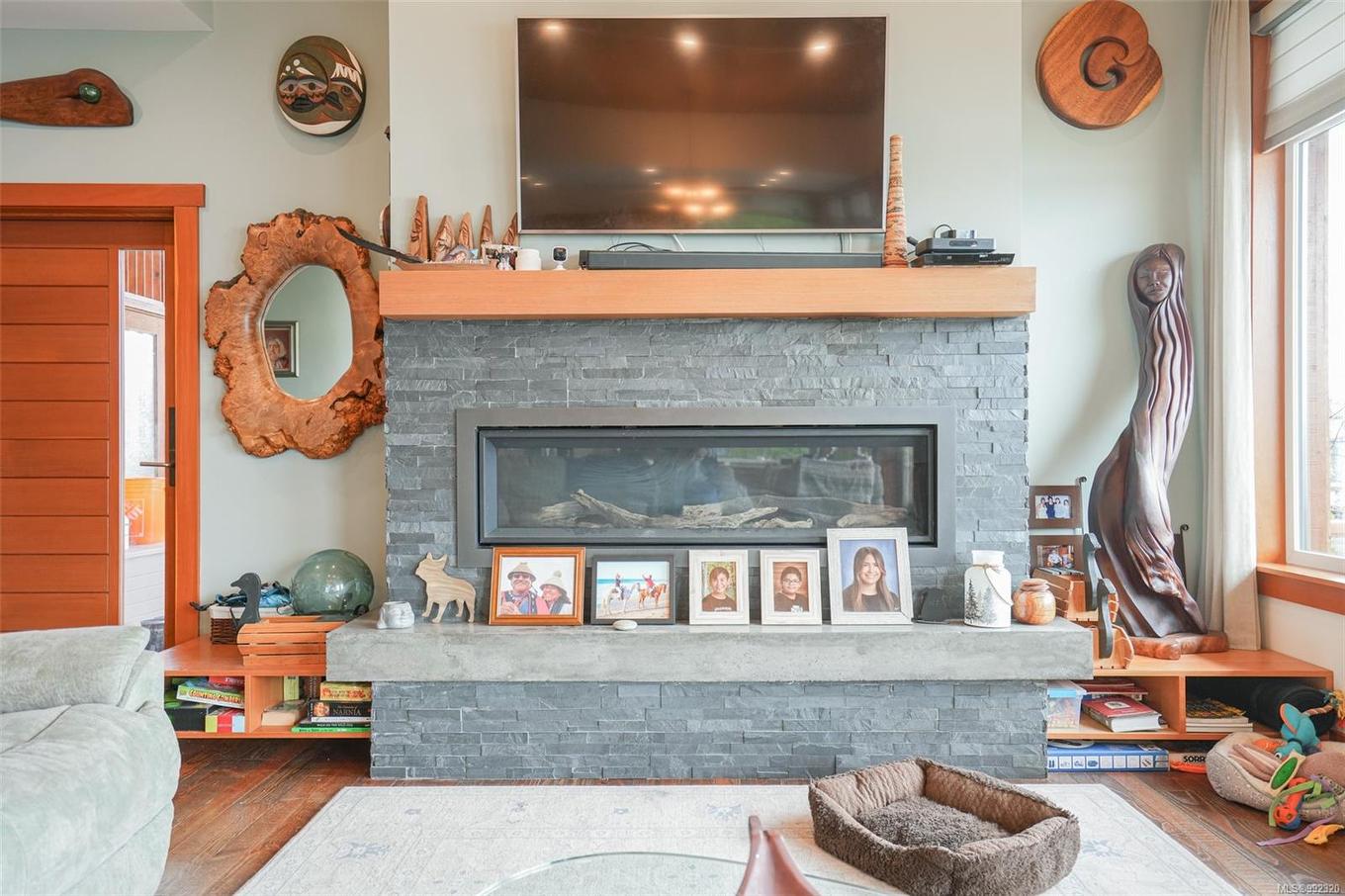 300 Main St, Tofino, BC