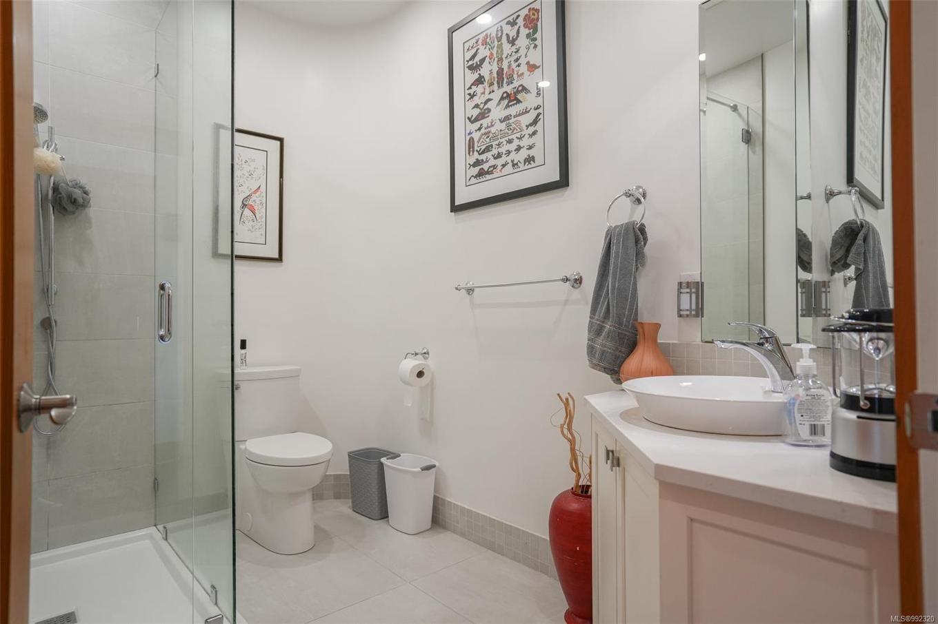 300 Main St, Tofino, BC