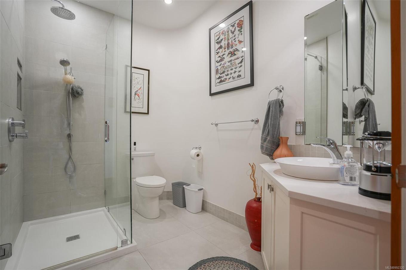 300 Main St, Tofino, BC