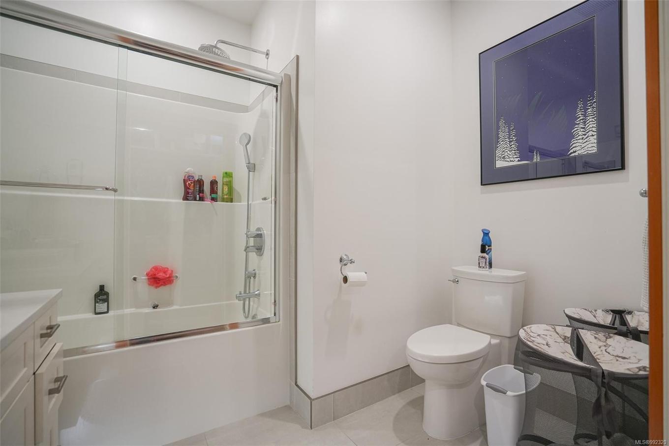 300 Main St, Tofino, BC