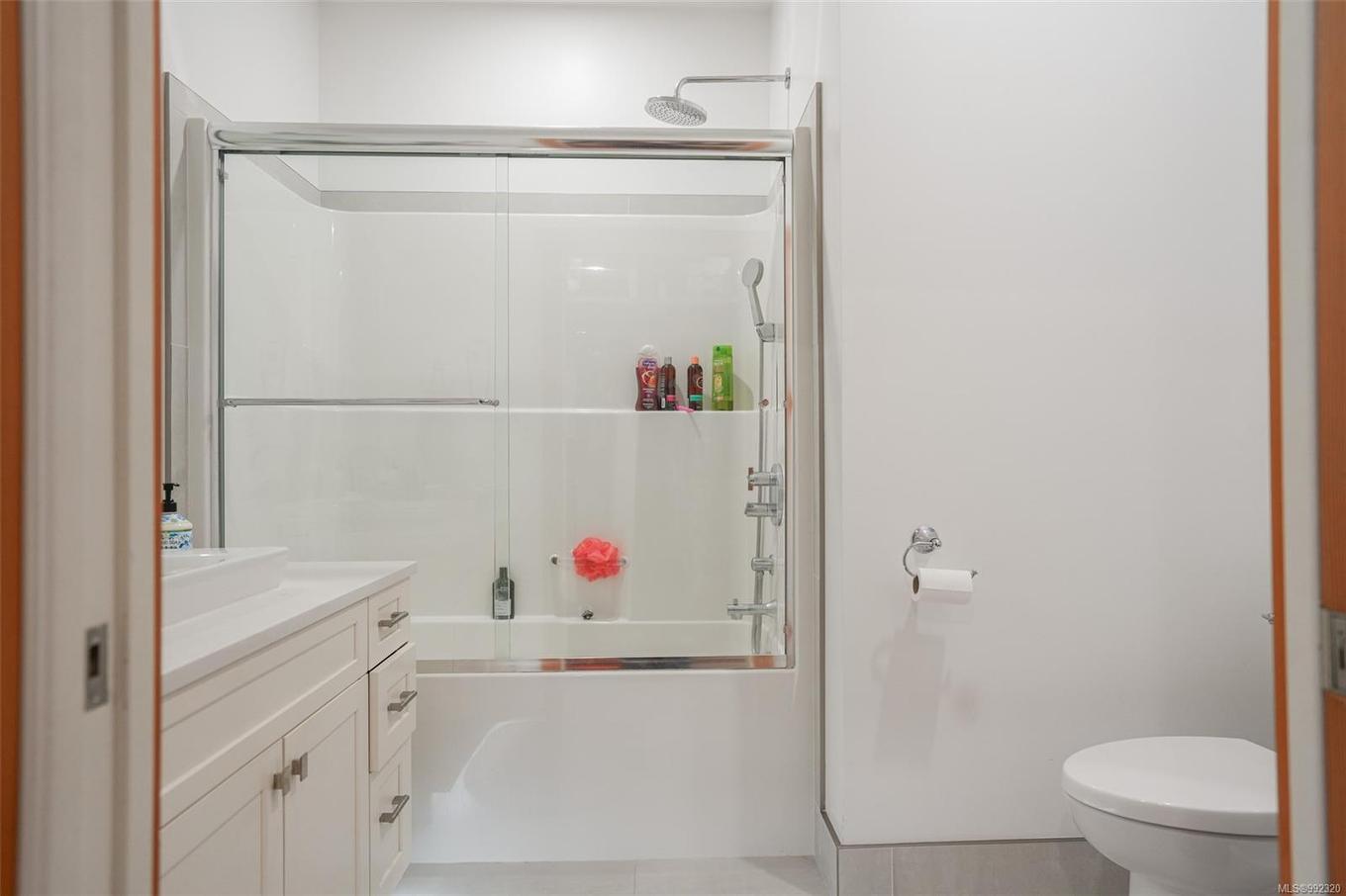 300 Main St, Tofino, BC